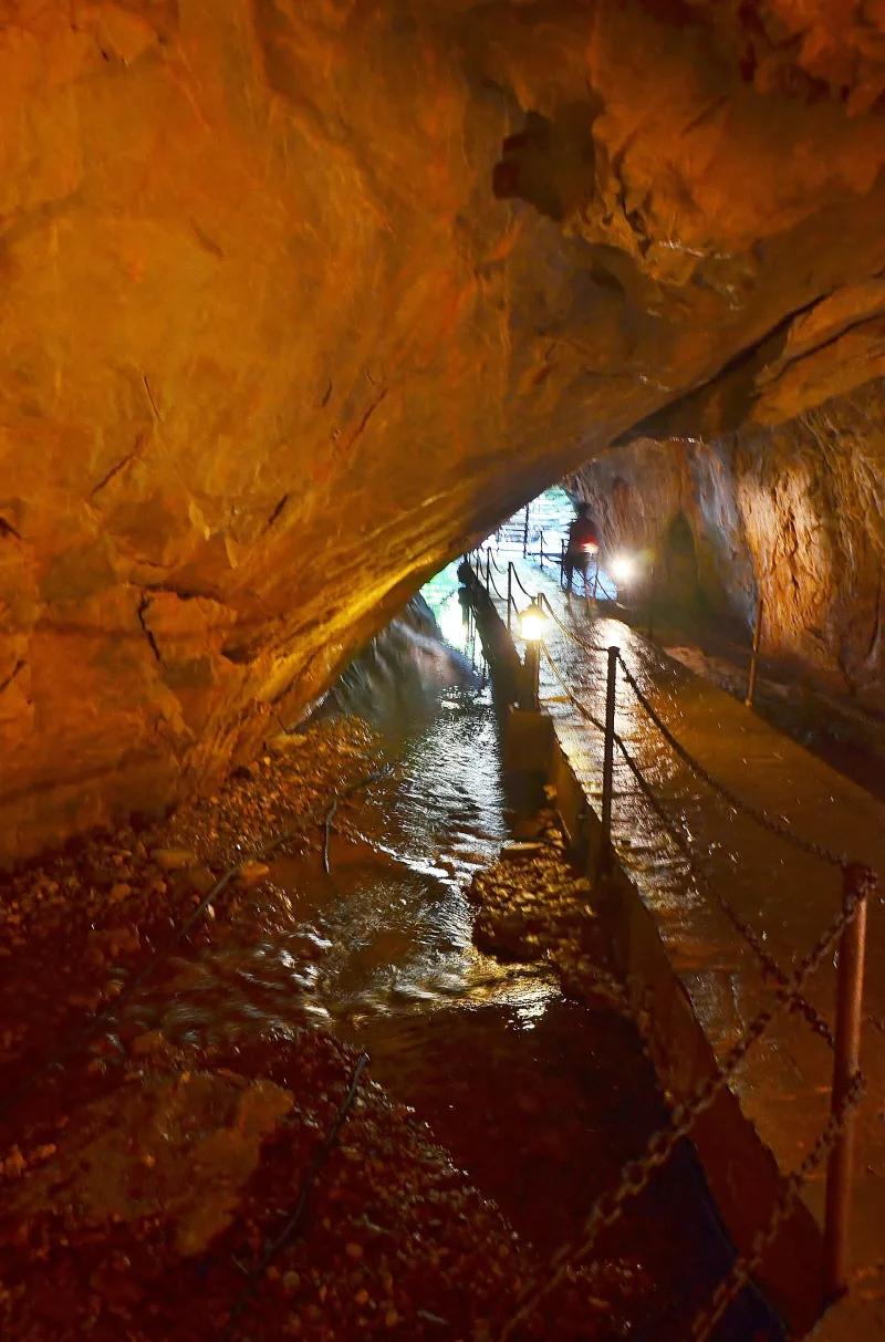 Dupnisa (grotte de Dupnisa) — grotte située dans le massif du Strandzha, en Turquie