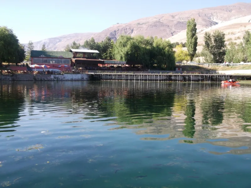 Екшису Пиджнидж Ареа — парк отдыха у Erzincan, Турция
