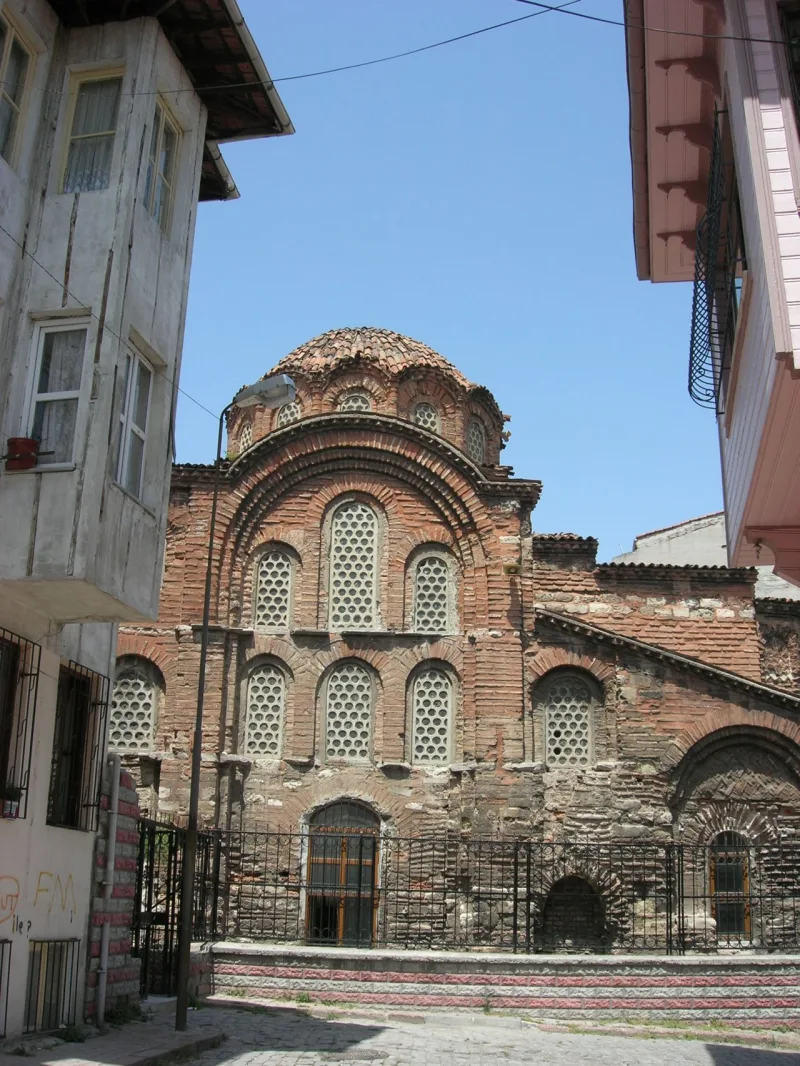 A Antiga Mesquita (Mersin) — história e arquitetura da Eski Cami