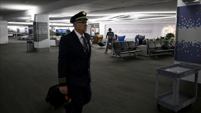 If the government shutdown in the U.S. drags on, airports could close