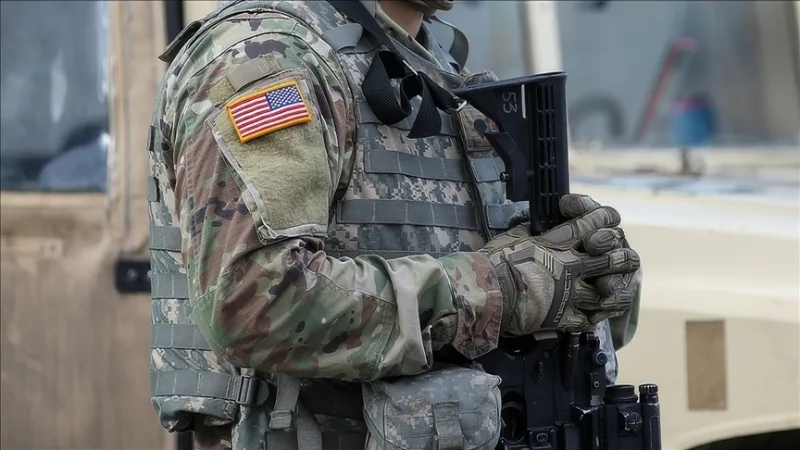 Az amerikai hadsereg vizsgálatot indított a hétvégén polgári területek közelében repülő két katonai helikopter ügyében