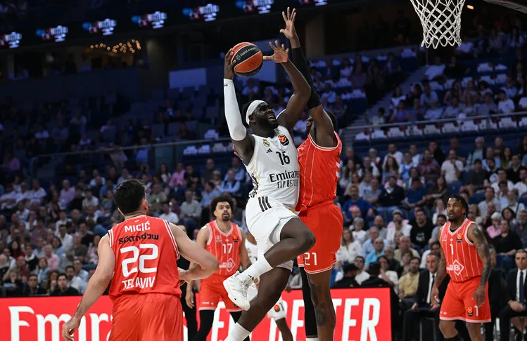Real Madrid, Hapoel IBI Tel Aviv'i yenerek Basketbol Avrupa Ligi'nde Dörtlü Final'e yükseldi